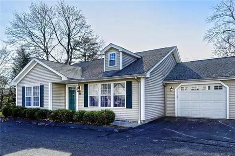 118 Gulf St #10, Milford, CT 06460