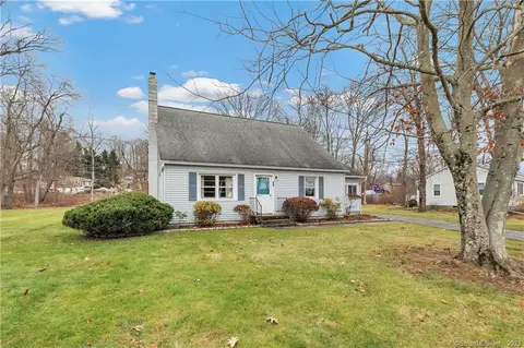 25 Fanton Rd, Danbury, CT 06811
