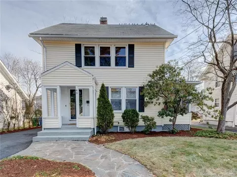 49 Clifford St, Hamden, CT 06517