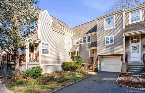 618 Foxboro Dr #618, Norwalk, CT 06851