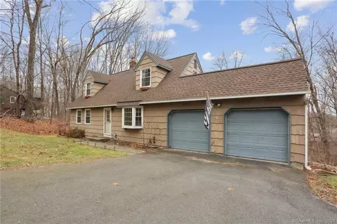 103 Oak Hill Dr, Southbury, CT 06488