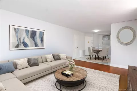 71 Strawberry Hill Ave #316, Stamford, CT 06902
