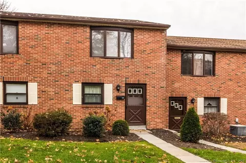 104 Hillside Ave #104, Torrington, CT 06790