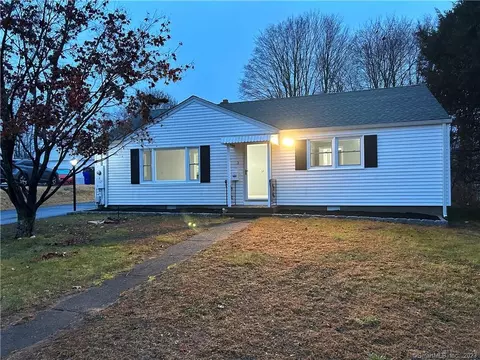 3 Stepney Cir, Rocky Hill, CT 06067