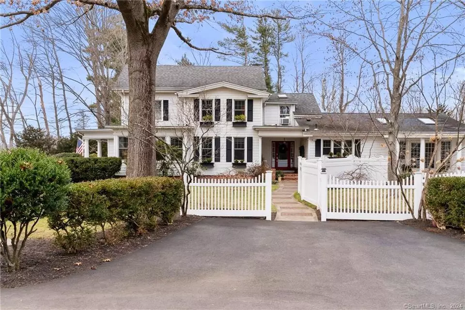 53 Maple Ave, North Haven, CT 06473 40 Photos Movoto