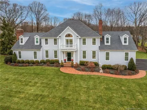 17 Jenny Ridge Ln, Monroe, CT 06468