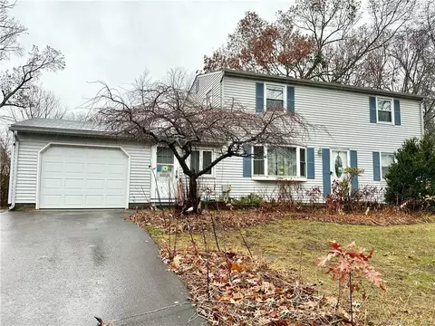 15 Parky Dr, Enfield, CT 06082