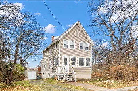102 Surf Ave, Milford, CT 06460
