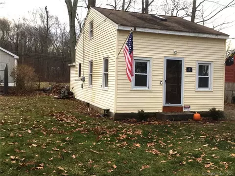 32 Fox Trl, Coventry, CT 06238