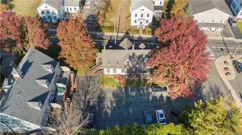 1 Center St, Simsbury, CT 06081