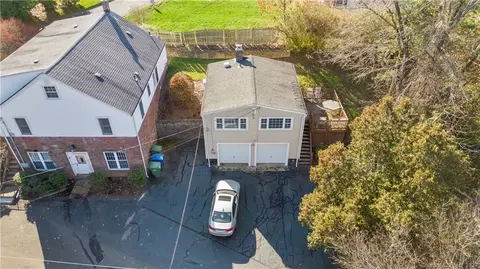 3 Main St, Tariffville, CT 06081