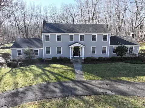 80 E Common Rd, Easton, CT 06612