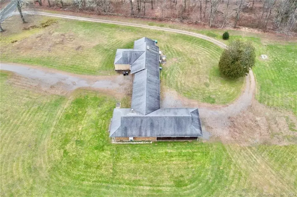 220 Banks Rd, Easton, CT 06612 13 Photos Movoto