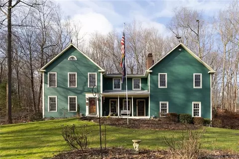 169 Sandy Hill Rd, Middlebury, CT 06762