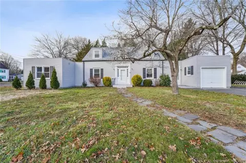 73 Coolidge St, New Britain, CT 06052