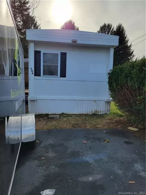 206 G St, Groton, CT 06340