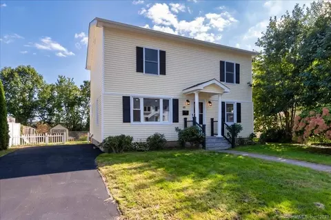 48 Winslow Dr, West Haven, CT 06516