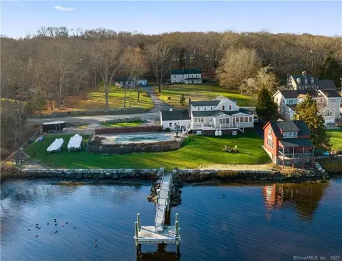 100 Cove Rd, Stonington, CT 06378