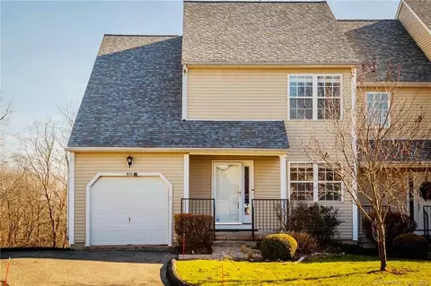 610 Gray Fox Ln, Rocky Hill, CT 06067