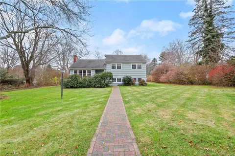 34 Jesse Lee Dr, Easton, CT 06612