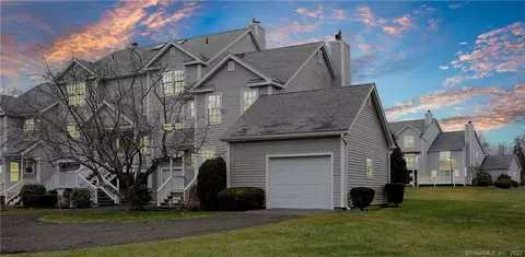 1304 Winslow Dr #1304, Watertown, CT 06795
