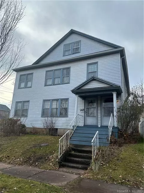 35 Clarendon St, Hartford, CT 06114