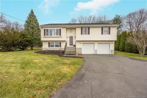 425 Birch St, Bristol, CT 06010