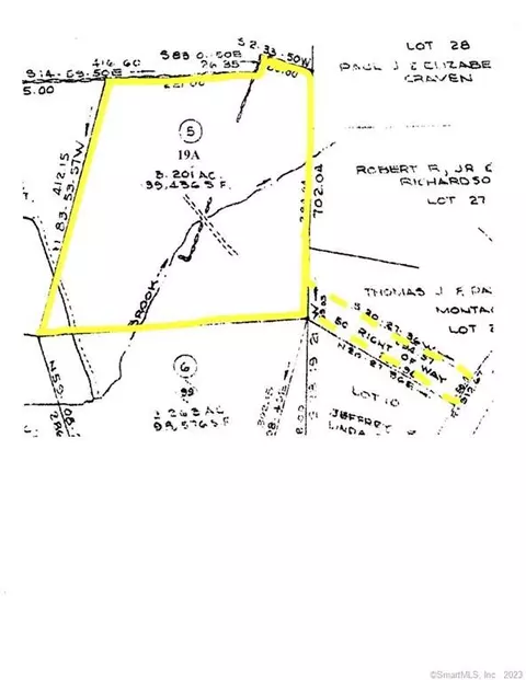 19 A Apache Dr, Brookfield, CT 06804
