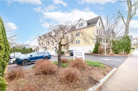 16 Hillside Pl #I4, Norwalk, CT 06854