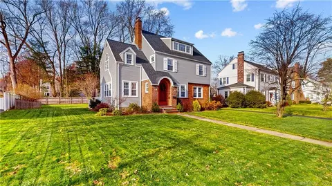 79 Newport Ave, West Hartford, CT 06107