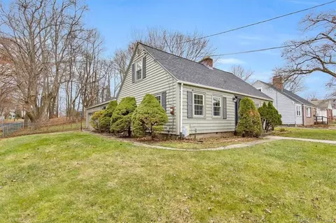 105 Barbour Rd, New Britain, CT 06053