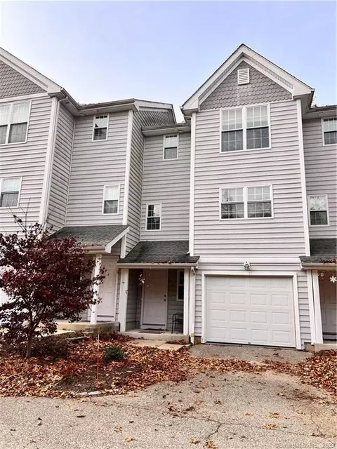 2 Forestview Dr #2, Norwich, CT 06360