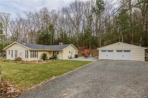 229 Beaver Meadow Rd, Haddam, CT 06438