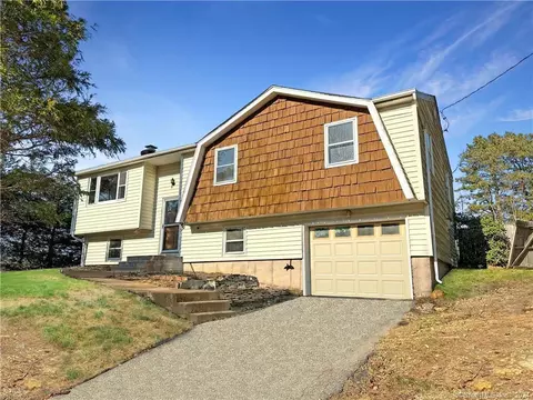 92 David Dr, Colchester, CT 06415