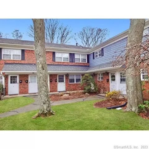 245 Unquowa Rd #83, Fairfield, CT 06824