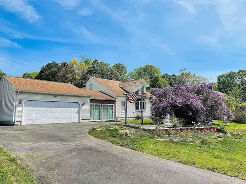 35 Anton Ln, Berlin, CT 06037