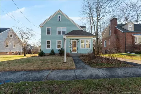 39 Lincoln St, Hamden, CT 06518