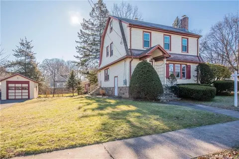 5 Foxon Pl, New Britain, CT 06053
