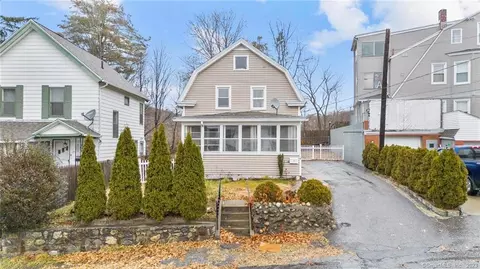 19 Manville St, Waterbury, CT 06704