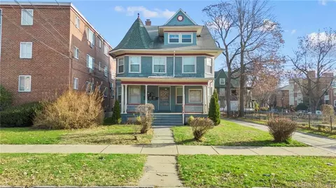 34 Evergreen Ave, Hartford, CT 06105