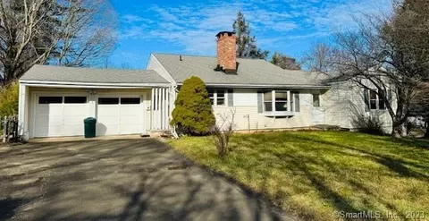 3 Highview Ter, Bethel, CT 06801