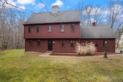 4 Willow Ln, Canterbury, CT 06331
