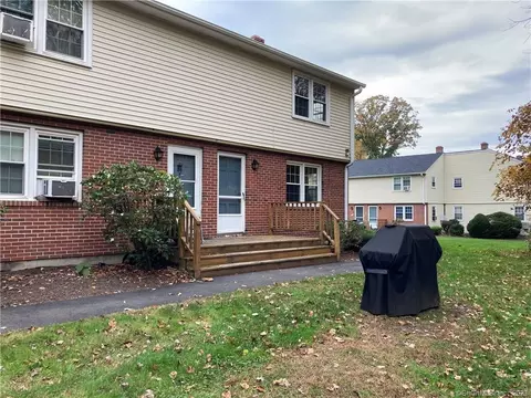 10 Carolina Dr #22, Oakdale, CT 06370