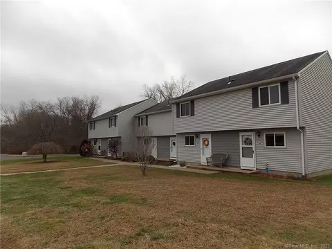 16 Seymour Rd #9D, East Granby, CT 06026