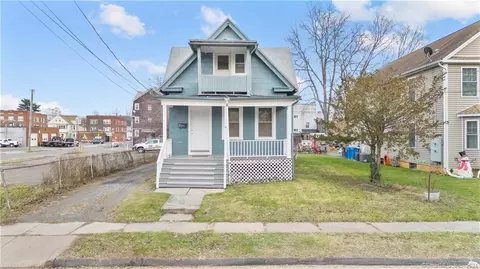 44 Fenwick St, Hartford, CT 06114