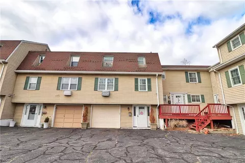 94 Southmayd Rd #5, Waterbury, CT 06705