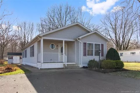 40 Whitewood Rd, Killingworth, CT 06419