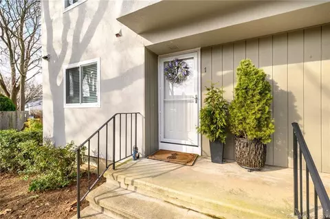48 Randall Ave #1, Stamford, CT 06905