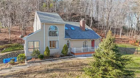 92 South Rd, Marlborough, CT 06447