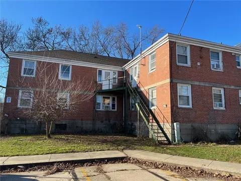 337 Weber Ave Bld 97 #26, Stratford, CT 06614